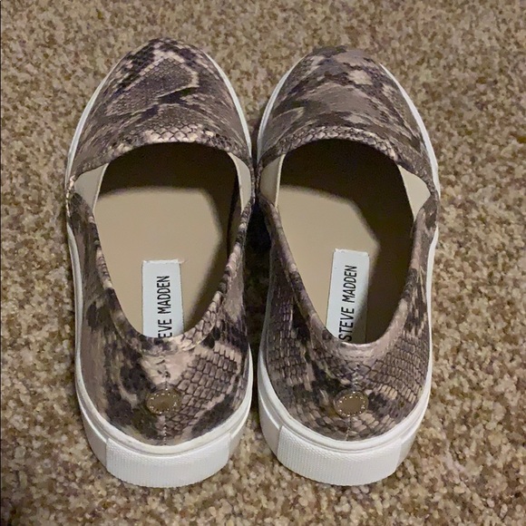 Steven Madden Shoes - Picture 3 of 4